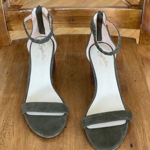 Seychelles green heeled sandals, brand new, never worn